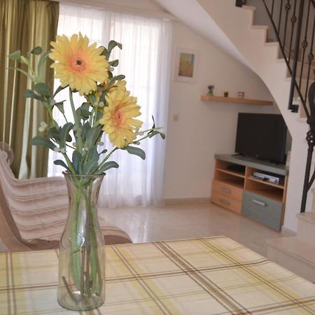 Apartman Ananda Bol - 2 Bedrooms, 7 Beds Kültér fotó