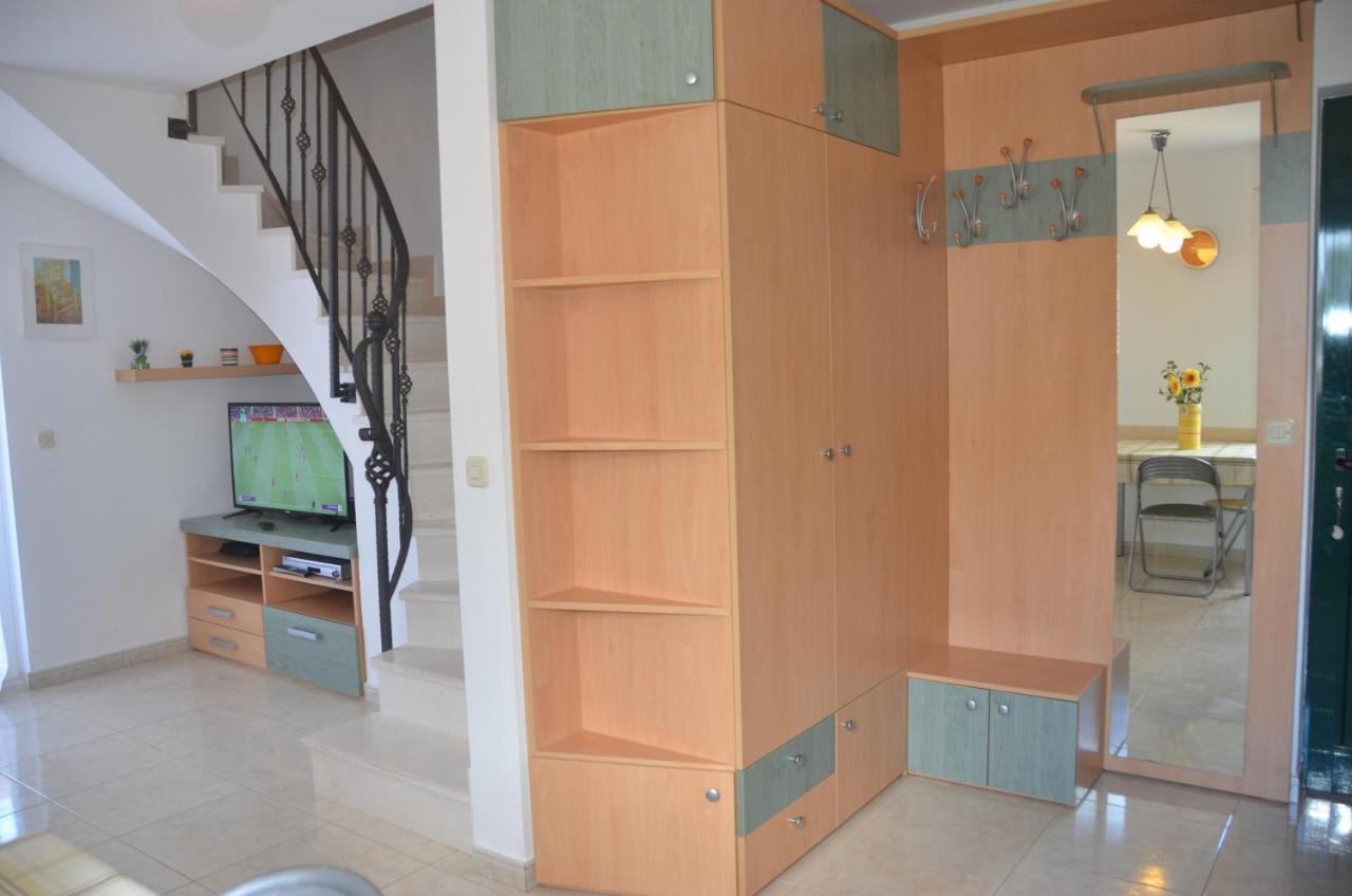 Apartman Ananda Bol - 2 Bedrooms, 7 Beds Kültér fotó