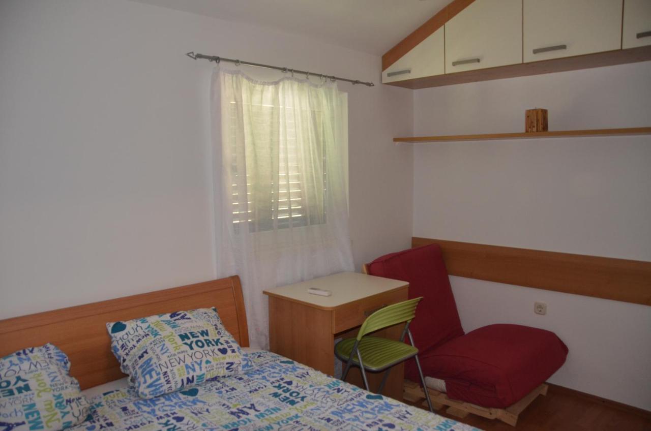 Apartman Ananda Bol - 2 Bedrooms, 7 Beds Kültér fotó