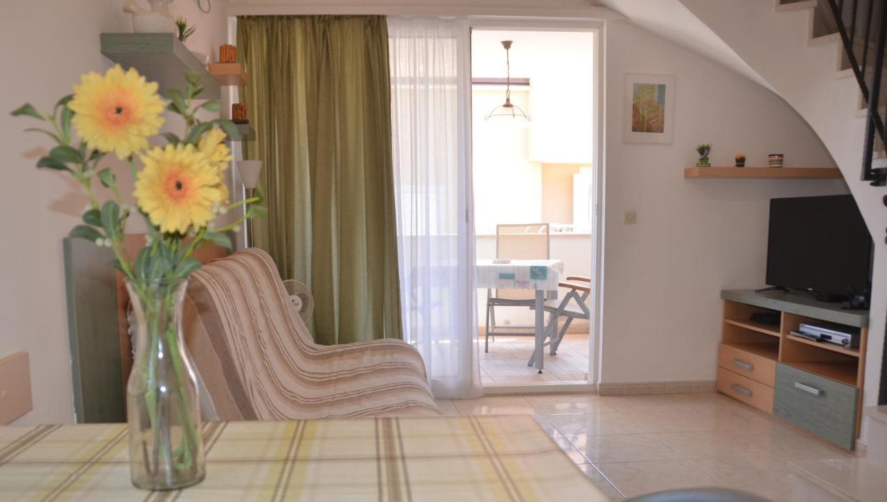 Apartman Ananda Bol - 2 Bedrooms, 7 Beds Kültér fotó